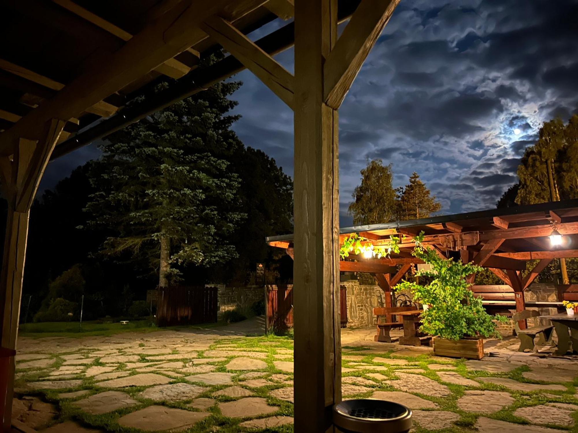 Penzion Baška Voda Cz Esterno foto
